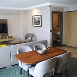 Tophane 4*