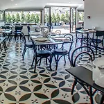 Tophane Hotel